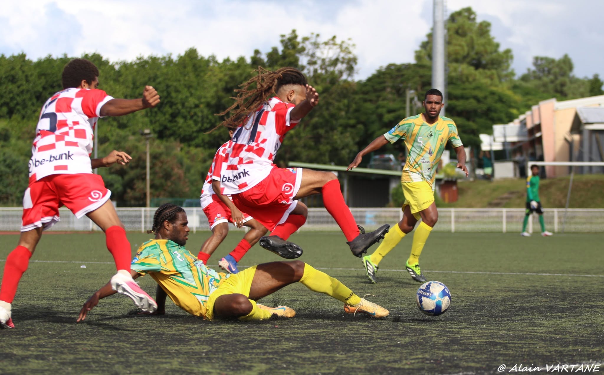 ALBUM COMPLET (60 photos) I AS KUNIE vs AS MAGENTA