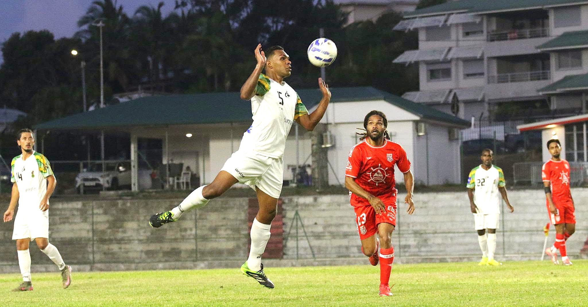 SUPER LIGUE I Cameron WADENGES, nouveau poste, nouvel impact !
